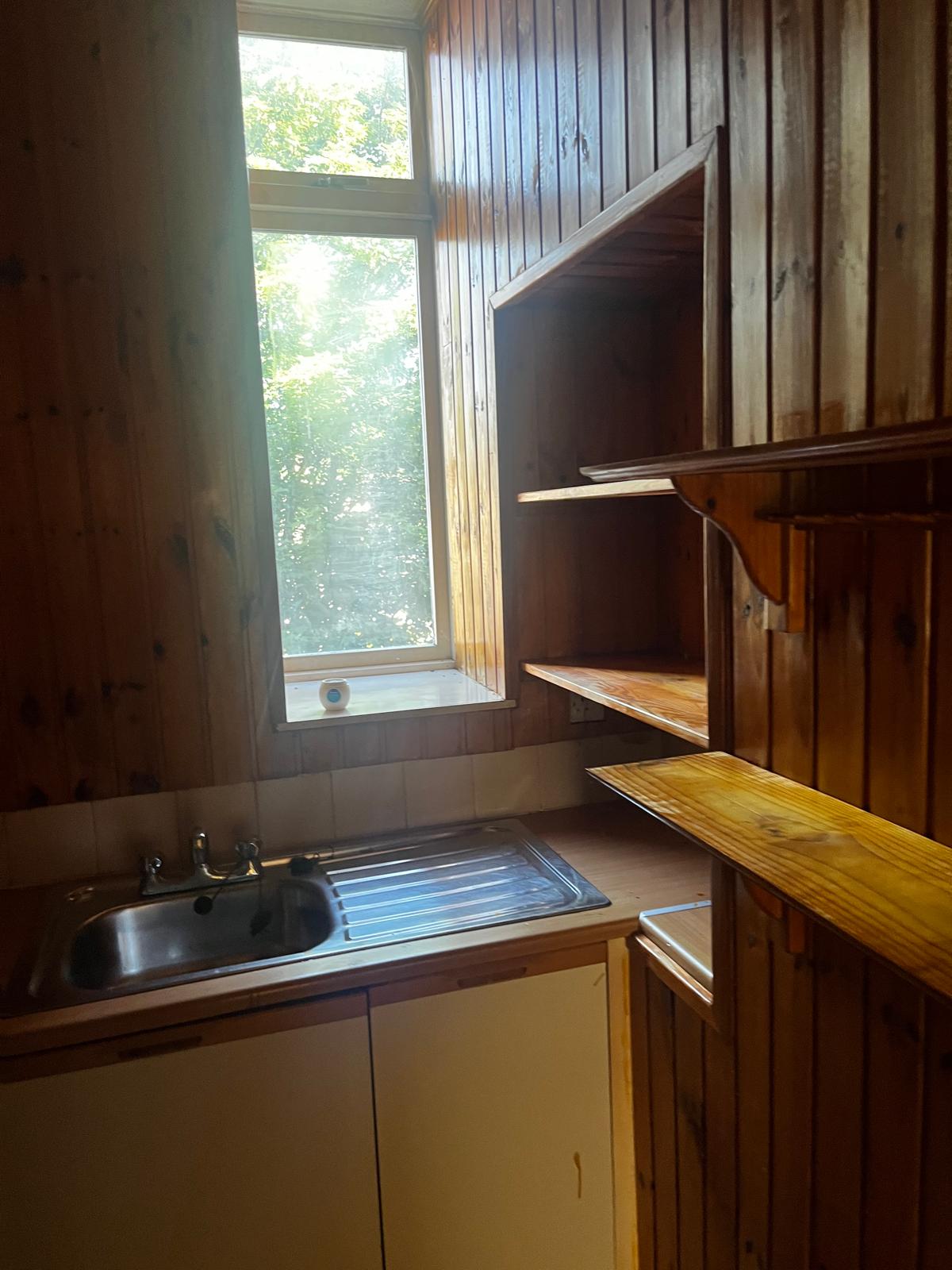 Kitchen before refurbishment